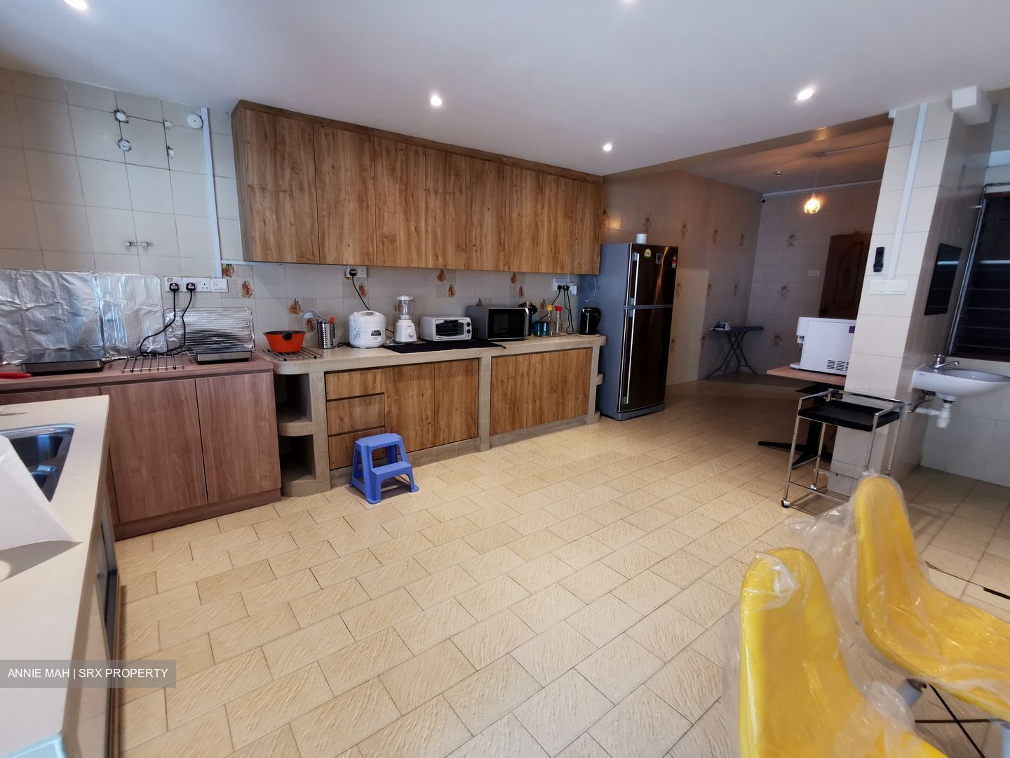 Golden Hill Estate (D19), Terrace #386764991